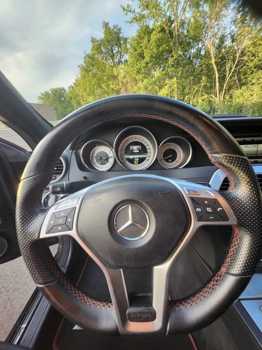 2013 Mercedes-Benz W204 C-Class - Image 8 of 19