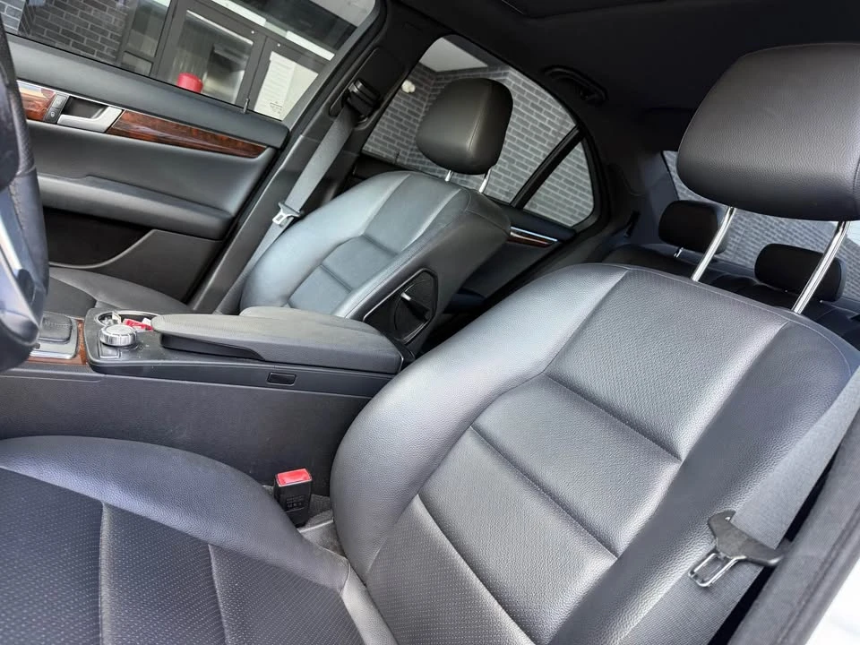 2013 Mercedes-Benz W204 C-Class - Image 7 of 20