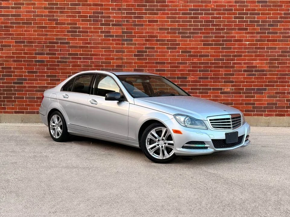 2013 Mercedes-Benz W204 C-Class - Image 4 of 16