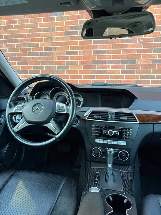 2013 Mercedes-Benz W204 C-Class - Image 14 of 16
