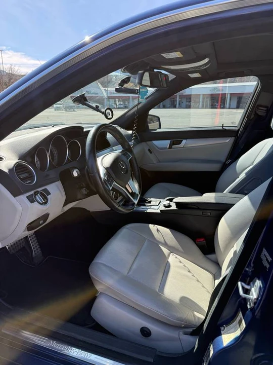 2013 Mercedes-Benz W204 C-Class - Image 5 of 9
