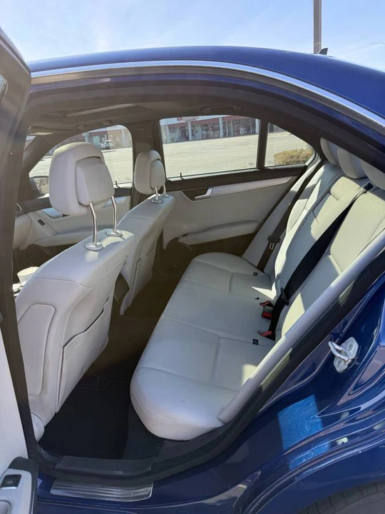 2013 Mercedes-Benz W204 C-Class - Image 8 of 9