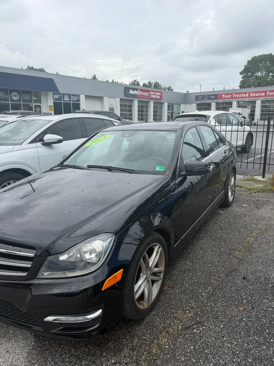 2013 Mercedes-Benz W204 C-Class - Image 2 of 7