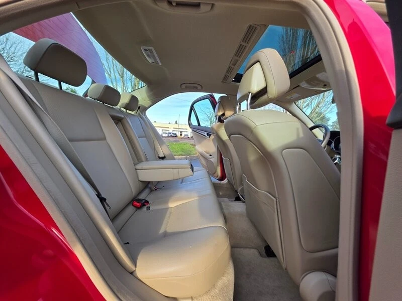 2013 Mercedes-Benz W204 C-Class - Image 16 of 21