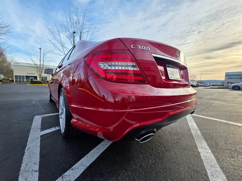 2013 Mercedes-Benz W204 C-Class - Image 12 of 21