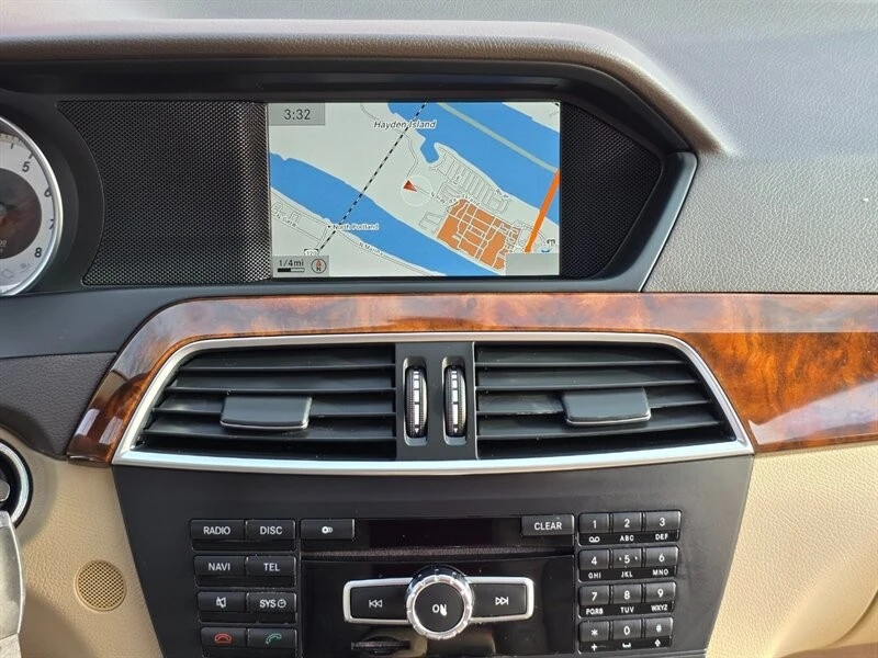 2013 Mercedes-Benz W204 C-Class - Image 19 of 21
