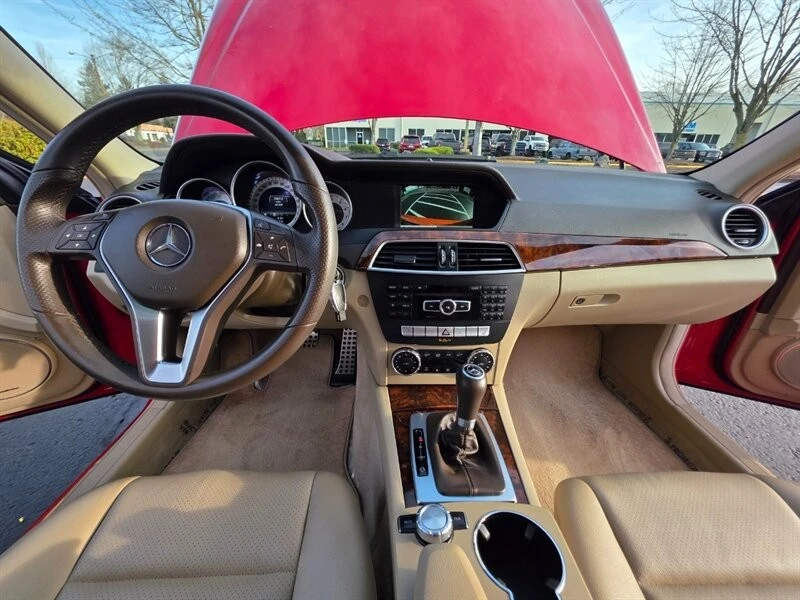 2013 Mercedes-Benz W204 C-Class - Image 17 of 21