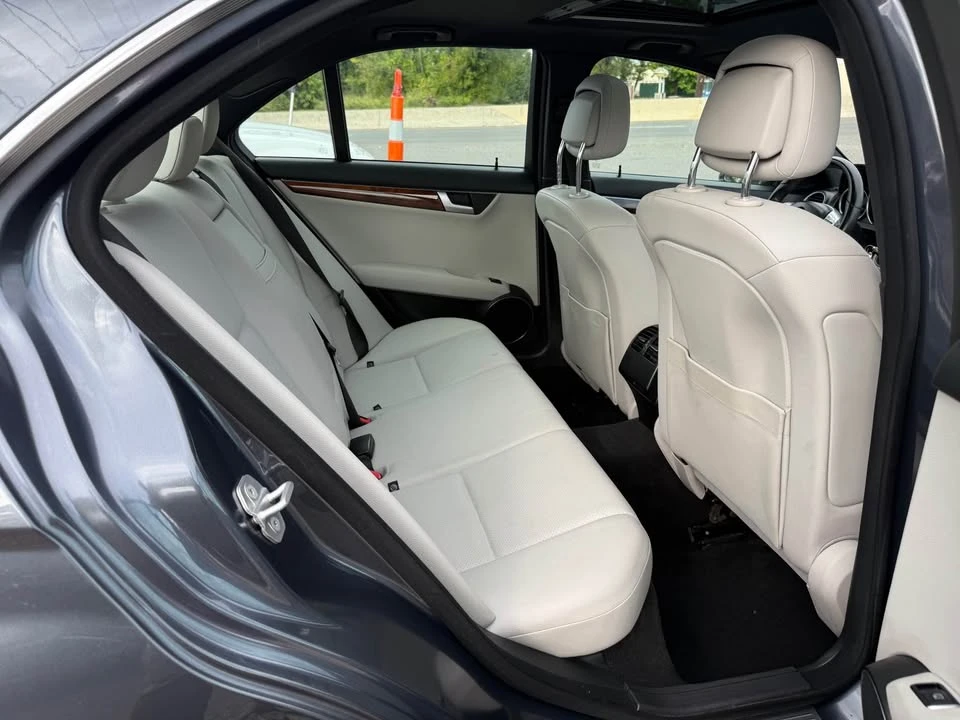 2013 Mercedes-Benz W204 C-Class - Image 12 of 20