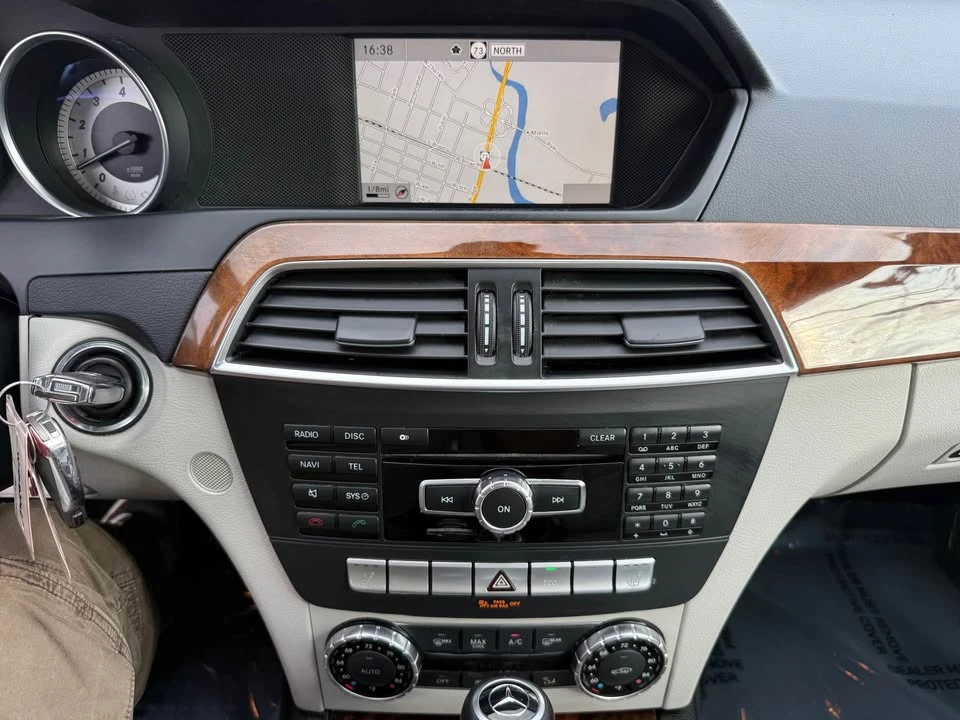 2013 Mercedes-Benz W204 C-Class - Image 17 of 20