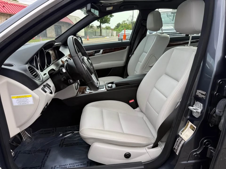 2013 Mercedes-Benz W204 C-Class - Image 9 of 20