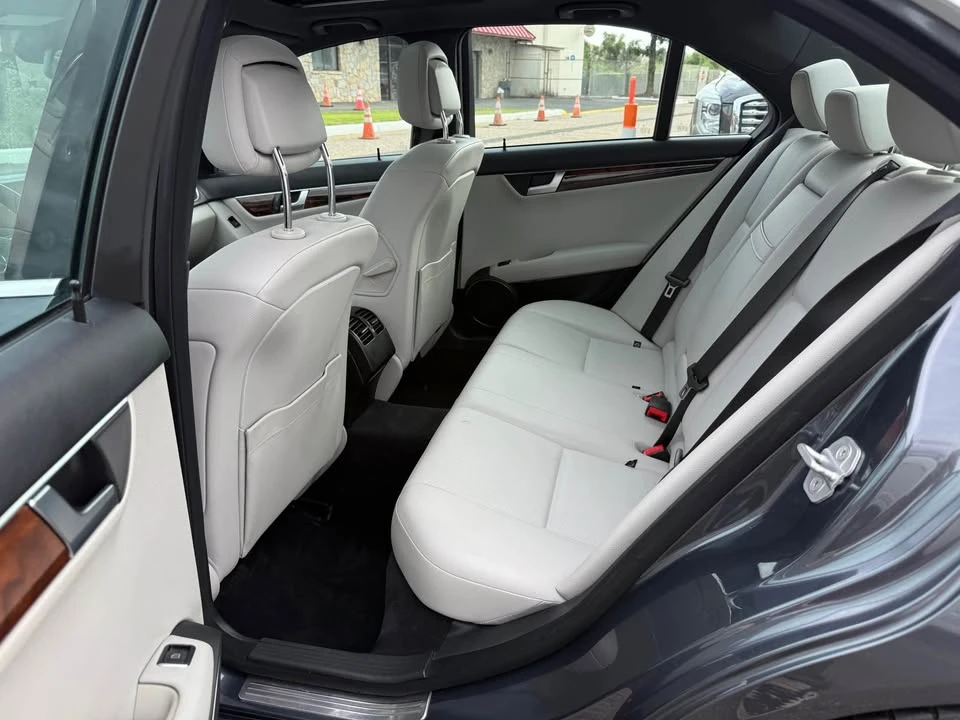 2013 Mercedes-Benz W204 C-Class - Image 13 of 20