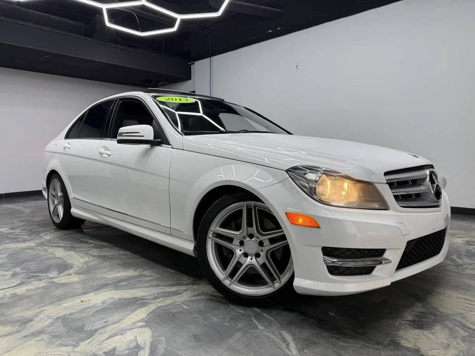 2013 Mercedes-Benz W204 C-Class - Image 7 of 21