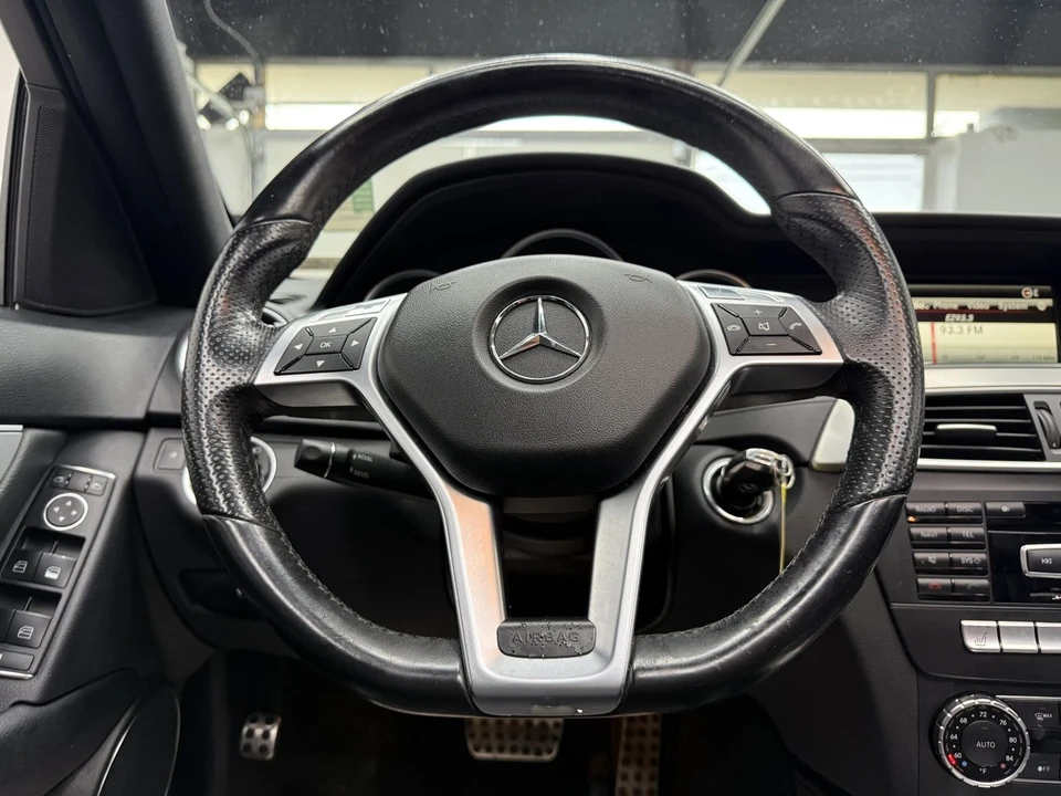 2013 Mercedes-Benz W204 C-Class - Image 17 of 21