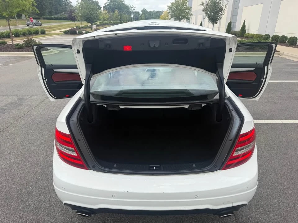2013 Mercedes-Benz W204 C-Class - Image 14 of 16