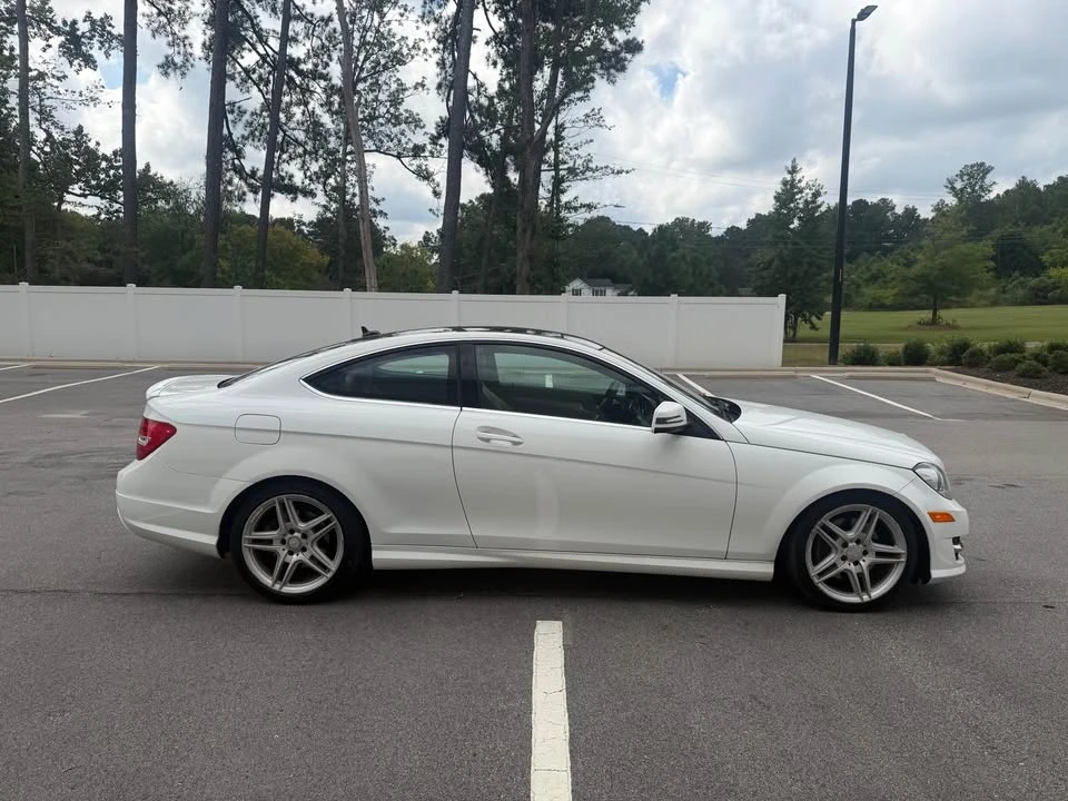 2013 Mercedes-Benz W204 C-Class - Image 4 of 16