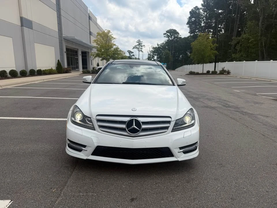 2013 Mercedes-Benz W204 C-Class - Image 2 of 16