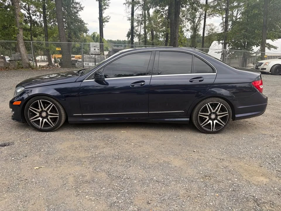 2013 Mercedes-Benz W204 C-Class - Image 3 of 13