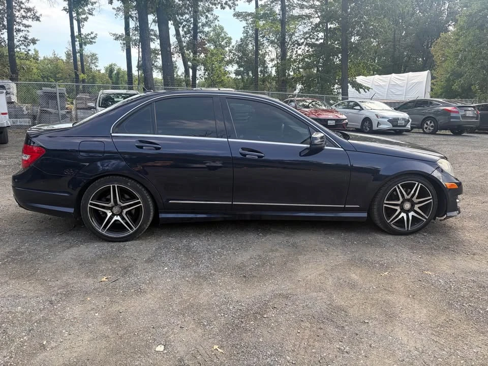 2013 Mercedes-Benz W204 C-Class - Image 11 of 13