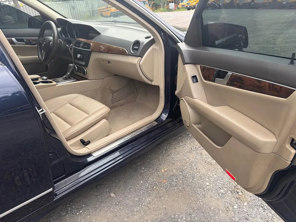 2013 Mercedes-Benz W204 C-Class - Image 5 of 13
