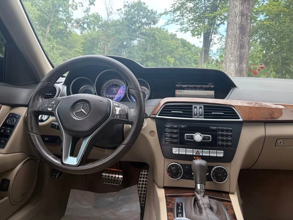 2013 Mercedes-Benz W204 C-Class - Image 10 of 13