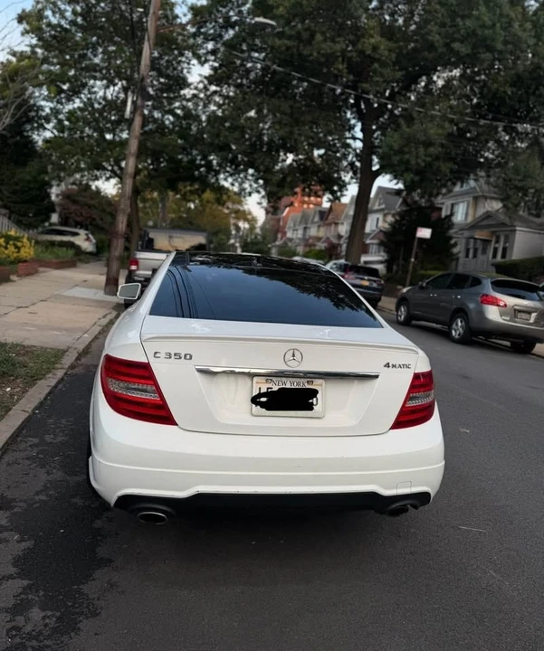 2013 Mercedes-Benz W204 C-Class - Image 2 of 6