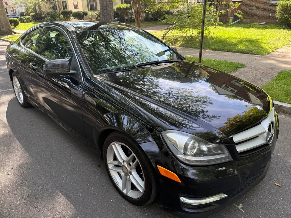 2013 Mercedes-Benz W204 C-Class - Image 2 of 16