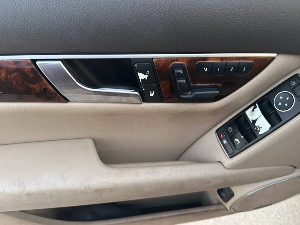 2013 Mercedes-Benz W204 C-Class - Image 15 of 19