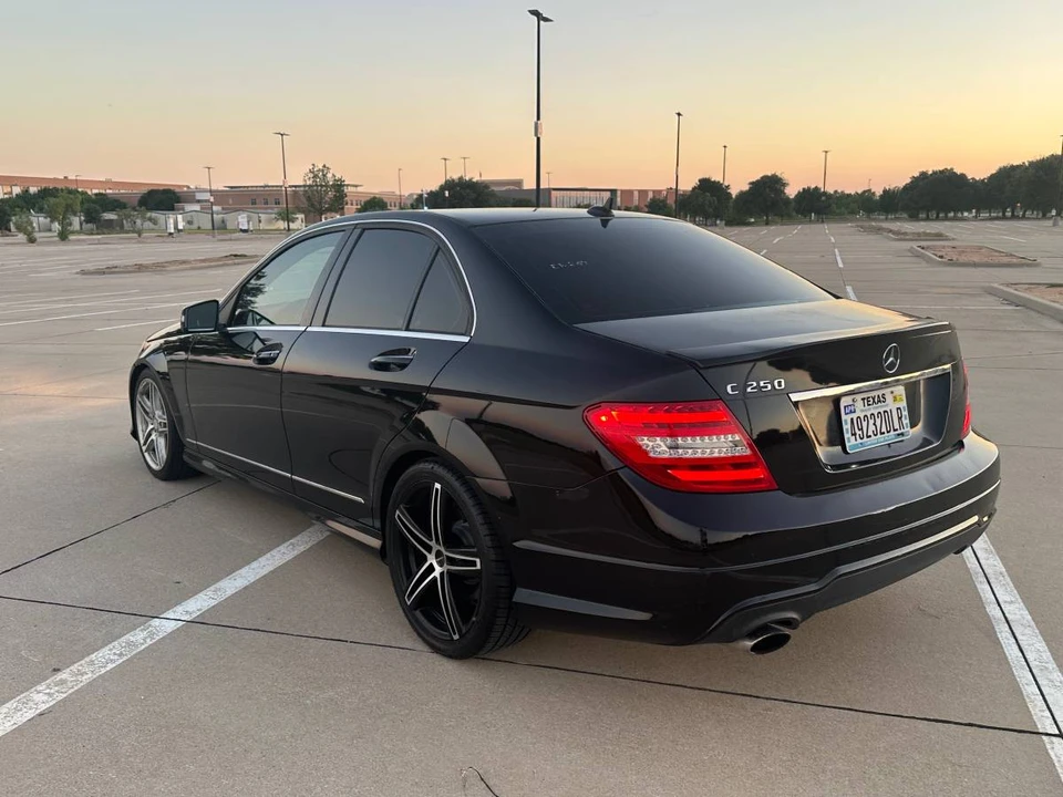 2013 Mercedes-Benz W204 C-Class - Image 5 of 19