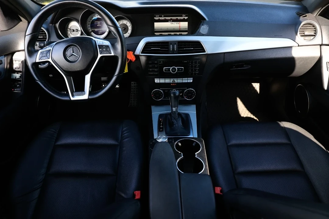 2013 Mercedes-Benz W204 C-Class - Image 2 of 12
