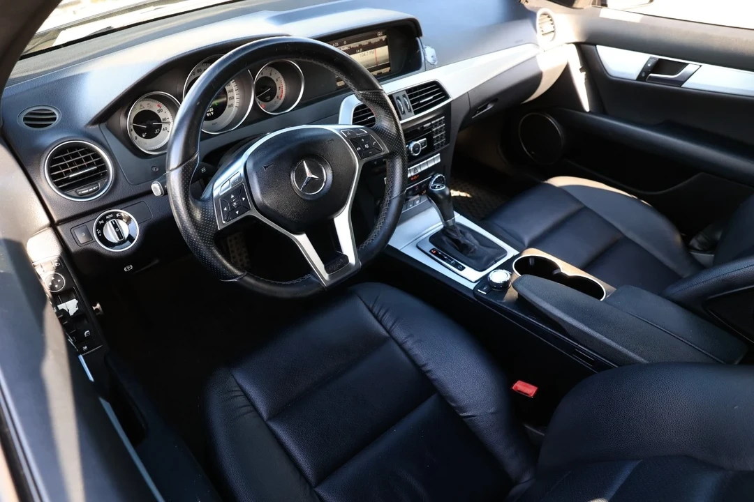 2013 Mercedes-Benz W204 C-Class - Image 4 of 12
