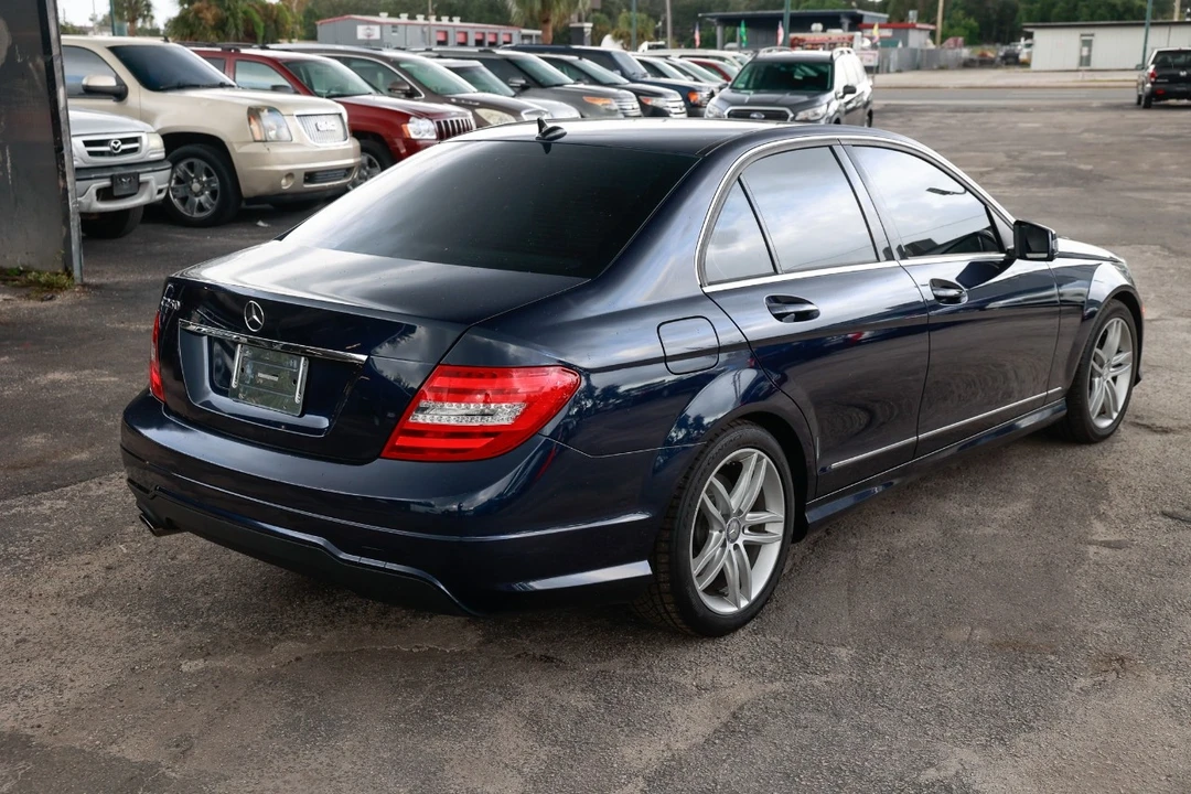 2013 Mercedes-Benz W204 C-Class - Image 11 of 12