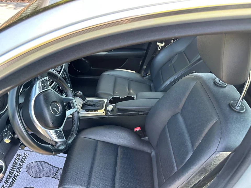 2013 Mercedes-Benz W204 C-Class - Image 11 of 19