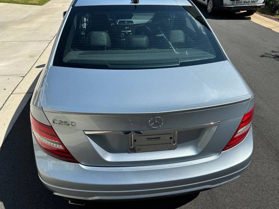 2013 Mercedes-Benz W204 C-Class - Image 10 of 19