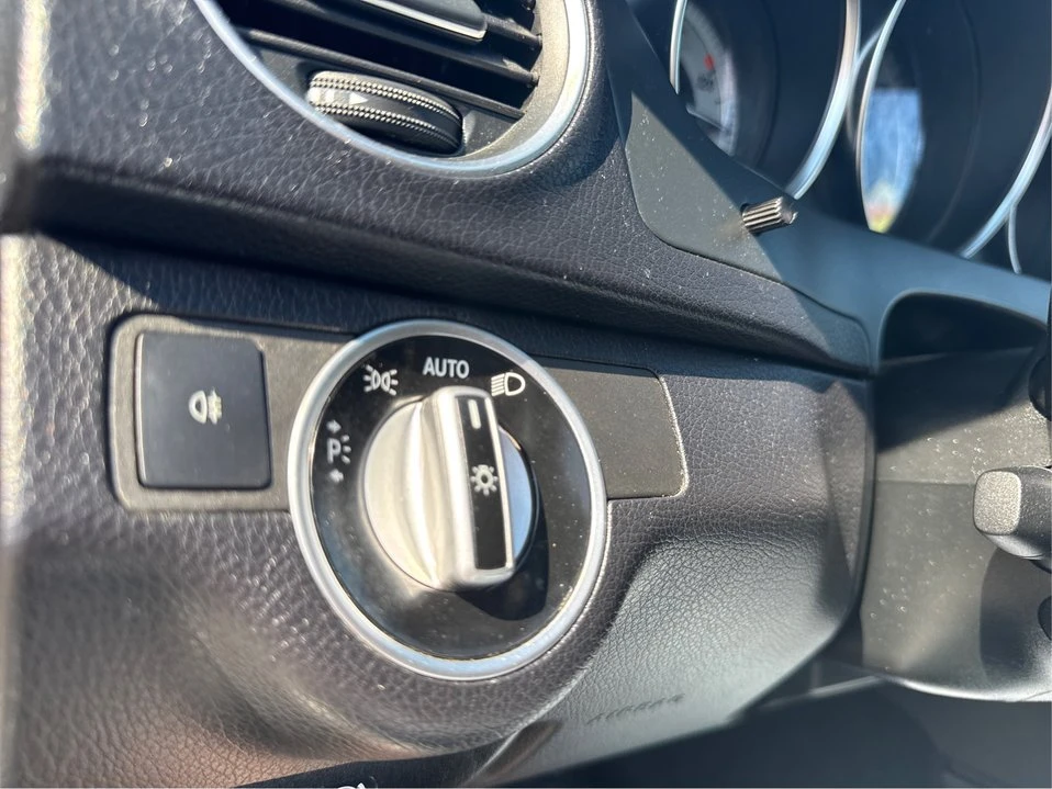 2013 Mercedes-Benz W204 C-Class - Image 17 of 20