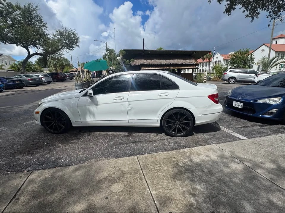 2013 Mercedes-Benz W204 C-Class - Image 2 of 10