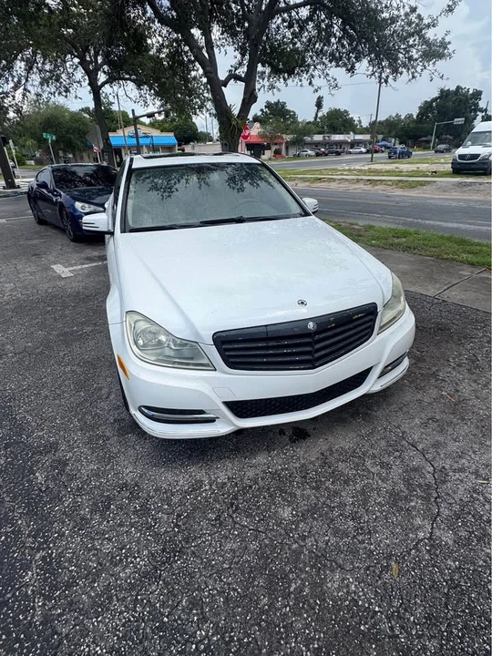 2013 Mercedes-Benz W204 C-Class - Image 3 of 10