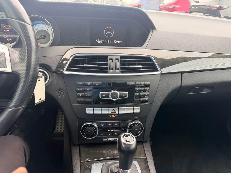 2013 Mercedes-Benz W204 C-Class - Image 9 of 18