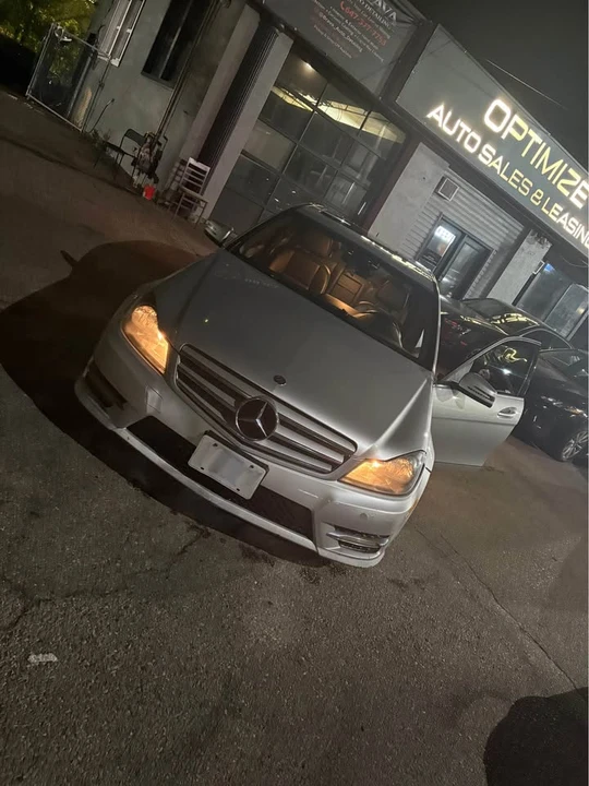 2013 Mercedes-Benz W204 C-Class - Image 13 of 18
