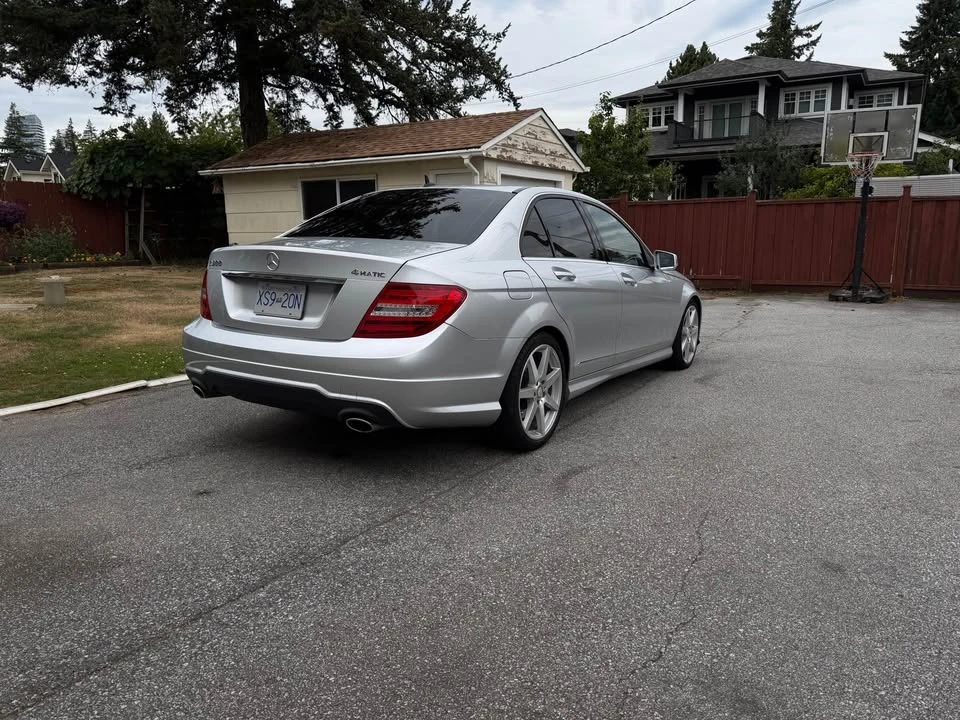 2013 Mercedes-Benz W204 C-Class - Image 2 of 4