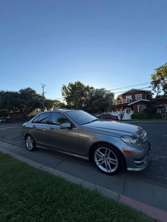 2013 Mercedes-Benz W204 C-Class - Image 4 of 7