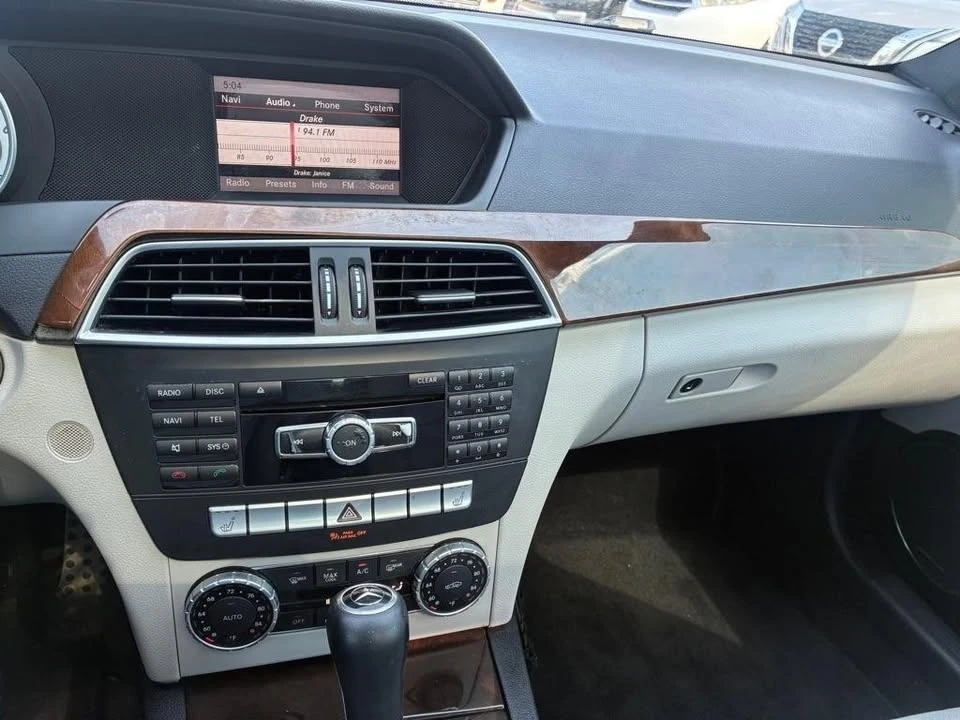 2013 Mercedes-Benz W204 C-Class - Image 14 of 20