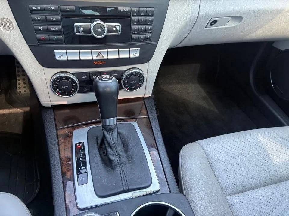 2013 Mercedes-Benz W204 C-Class - Image 15 of 20