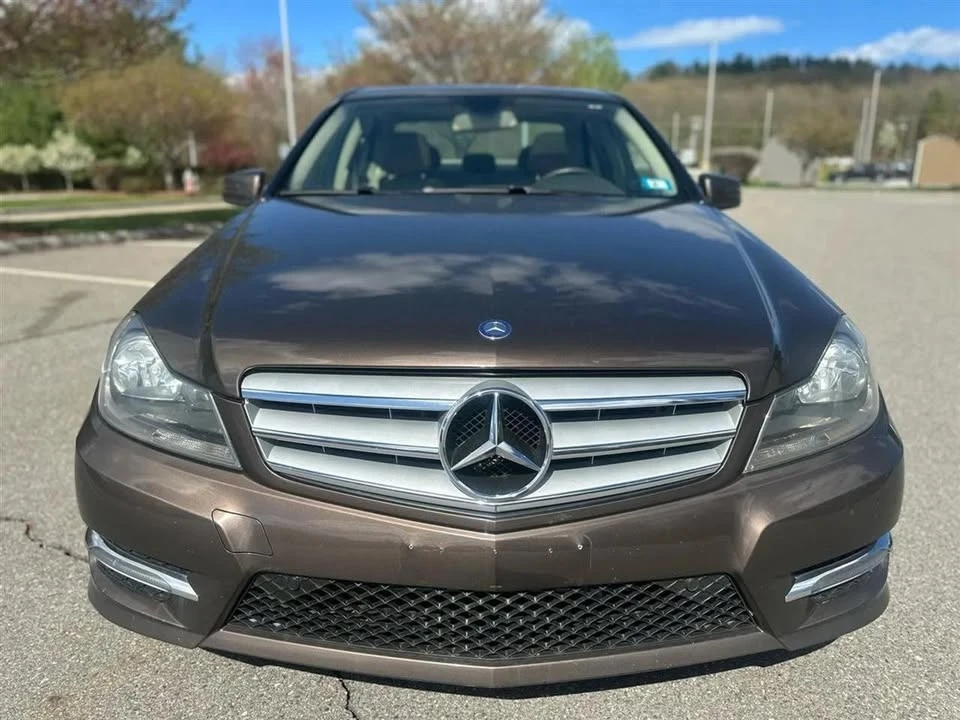 2013 Mercedes-Benz W204 C-Class - Image 2 of 20