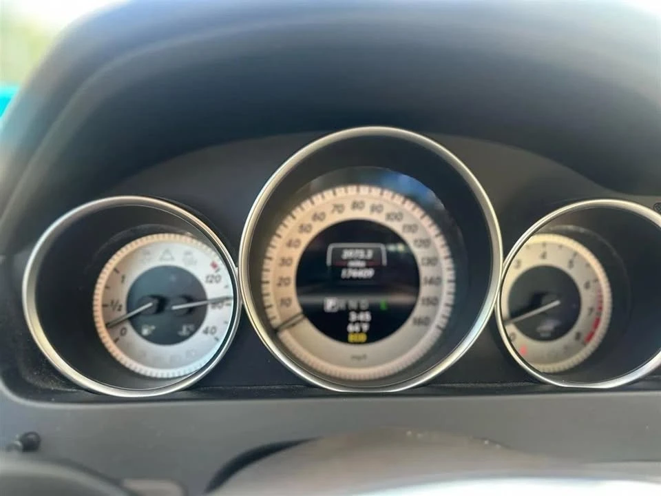2013 Mercedes-Benz W204 C-Class - Image 13 of 20