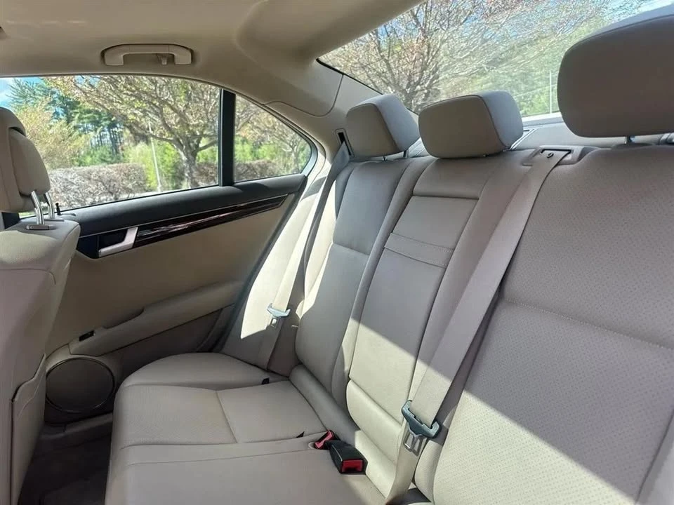 2013 Mercedes-Benz W204 C-Class - Image 7 of 20