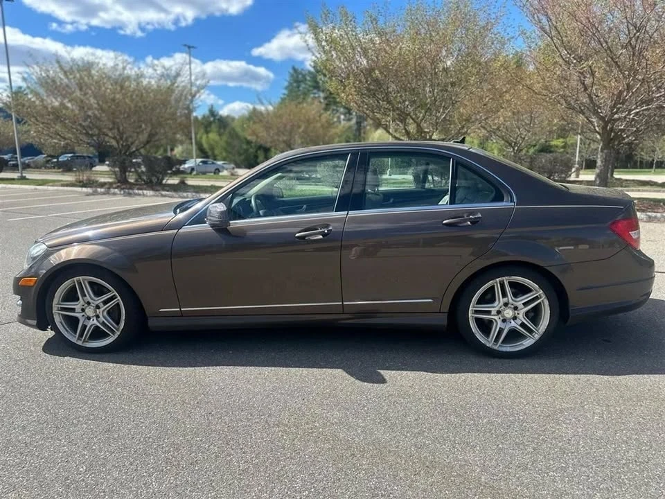2013 Mercedes-Benz W204 C-Class - Image 16 of 20