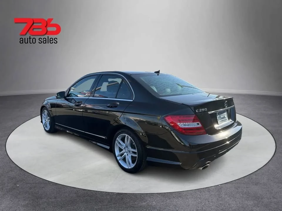 2013 Mercedes-Benz W204 C-Class - Image 5 of 20