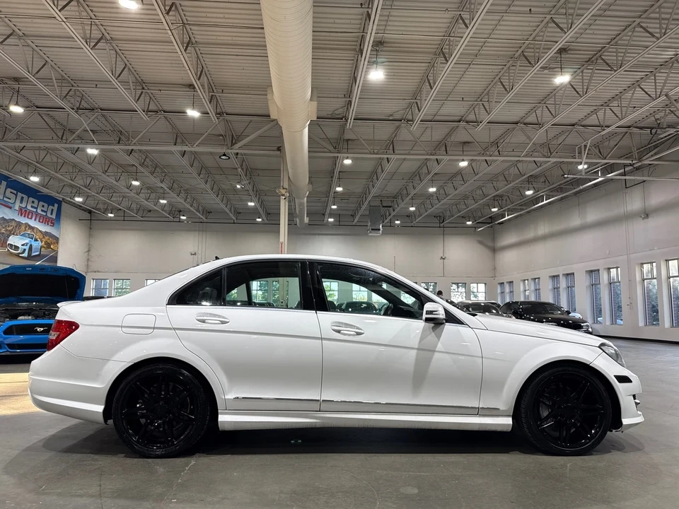 2013 Mercedes-Benz W204 C-Class - Image 5 of 12