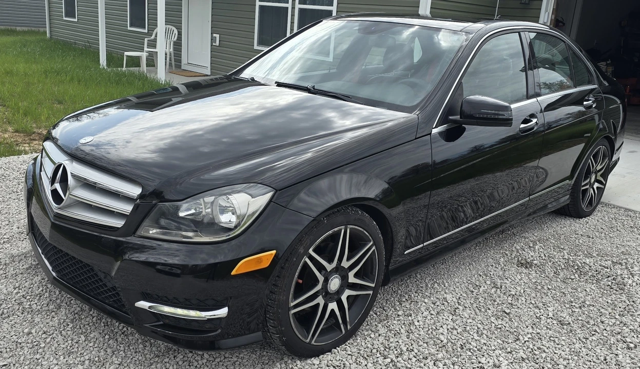 2013 Mercedes-Benz W204 C-Class - Image 5 of 9