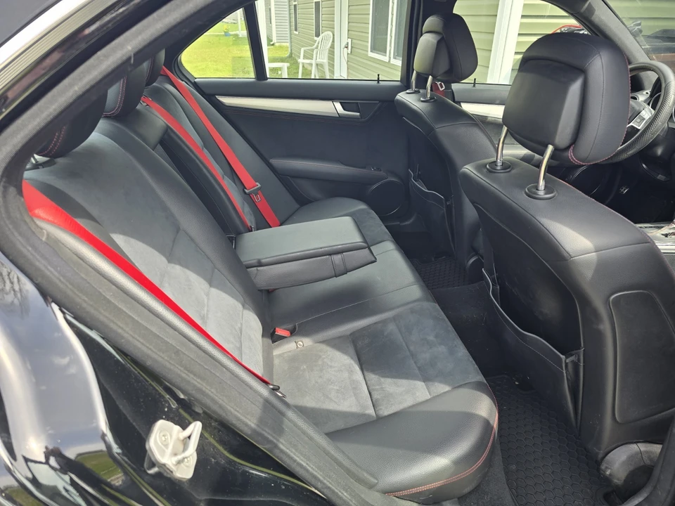 2013 Mercedes-Benz W204 C-Class - Image 3 of 9